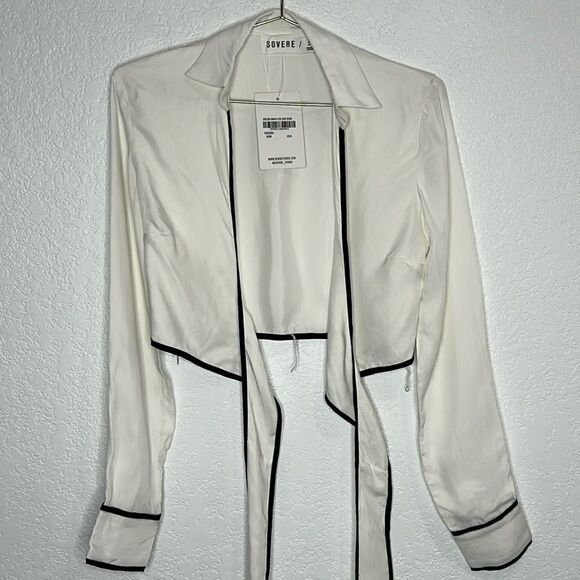 NWT SOVERE ENCORE WRAP & TIE CROP SHIRT Ivory Revolve XS - Picture 2 of 14